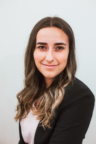 beedie luminaries bc scholarship winner catarina rodriguez prepares for university
